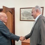 photo_5303432712846776515_y,;ll